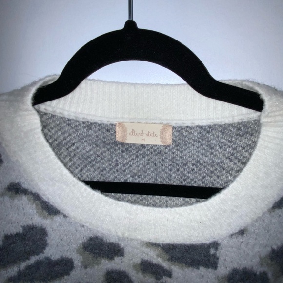 Altar’d State Sweater - Picture 3 of 3